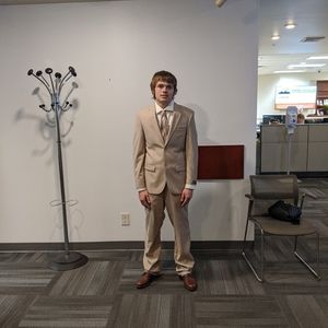 Meet your Posher, Dakota